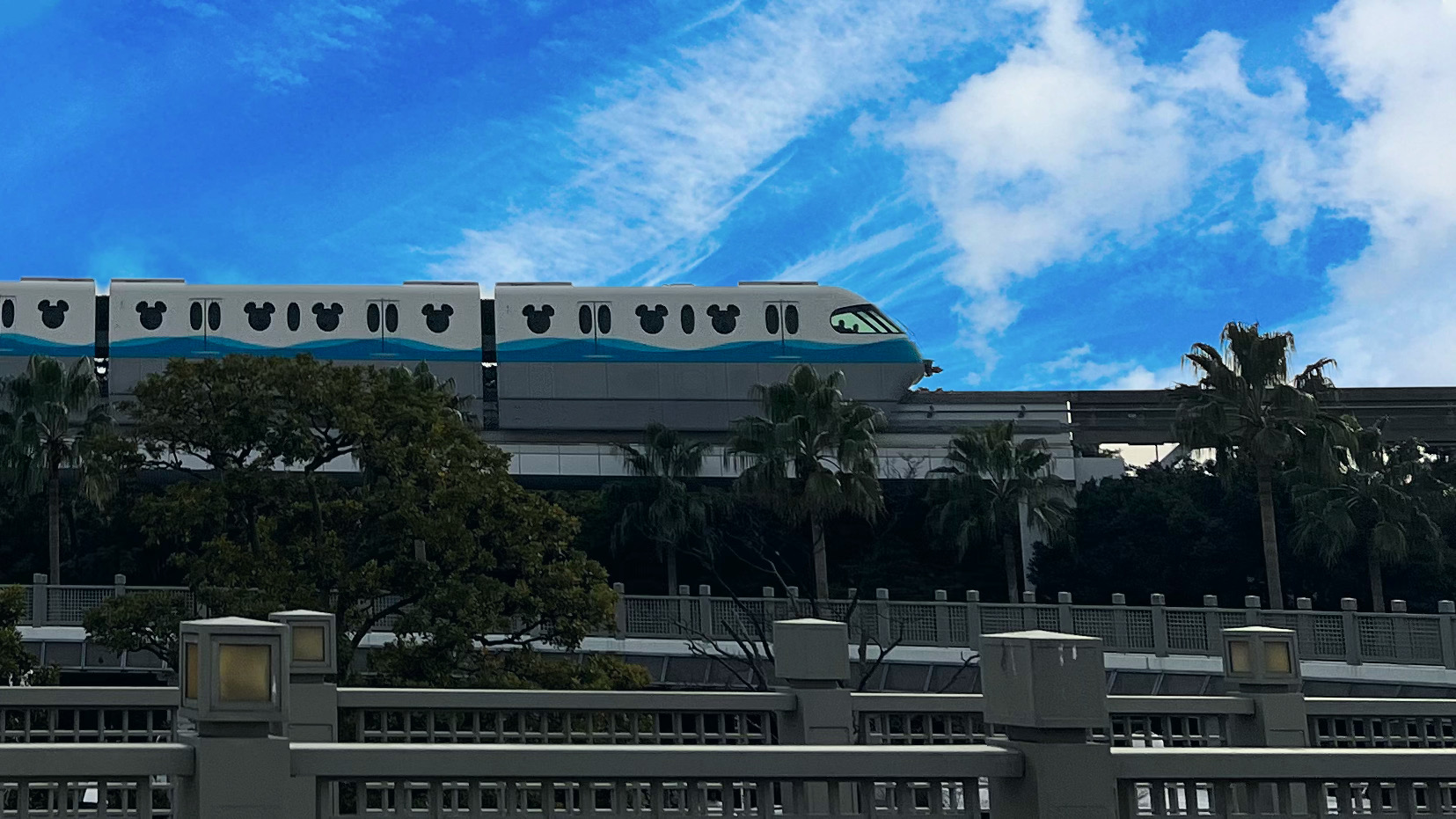 TDS】ディズニーリゾートラインの料金/時刻表/下車駅紹介。ノースと